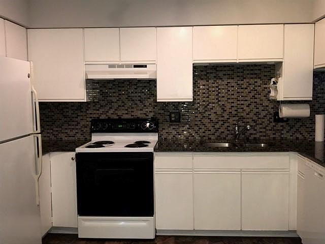 1st image of 484 Lazywood Ln