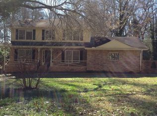 5253 Oshea Ln, Stone Mountain, GA 30088