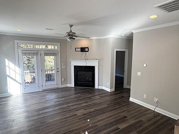 3rd image of 4242 Vallonia Dr