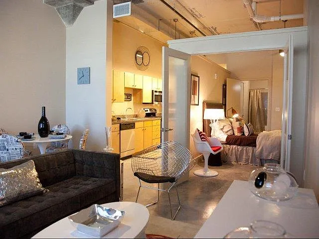 Blue Plate Artist Lofts — Photo 18