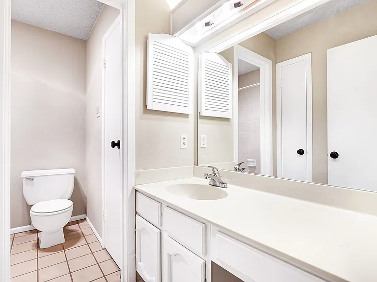 8138 Raritan St — Photo 19