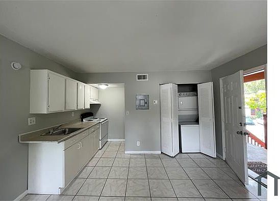 2nd image of 4321 NW 19th St APT 7