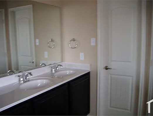 2229 Julian Dr — Photo 11