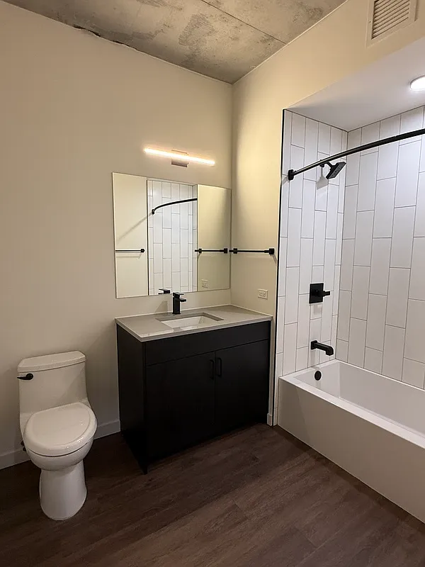 Studio, 1.0 bath, 530 sqft, $2,415 — Photo 4