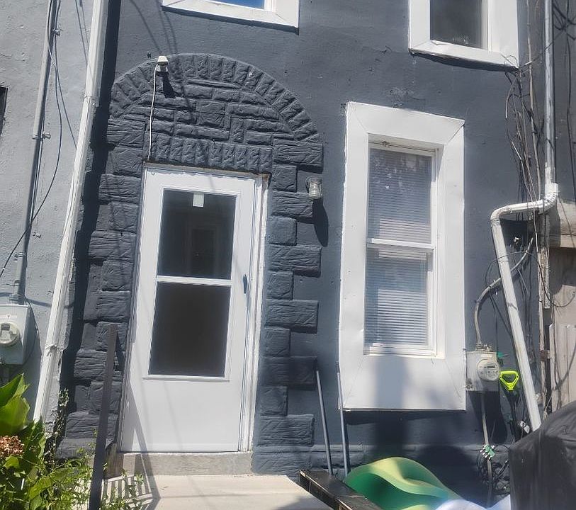 1st image of 269 E Bringhurst St