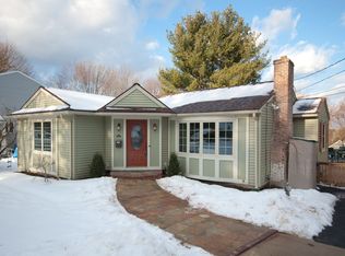 118 Warwick Ave, Waltham, MA 02452