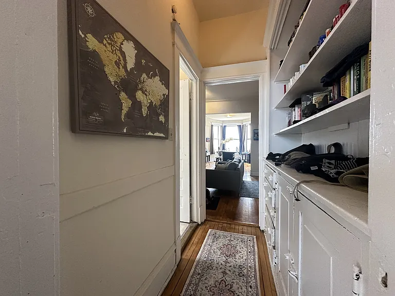 1513 N California Ave — Photo 8