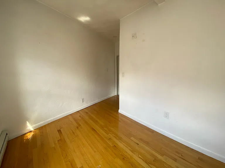 9 Charter St #3 — Photo 26