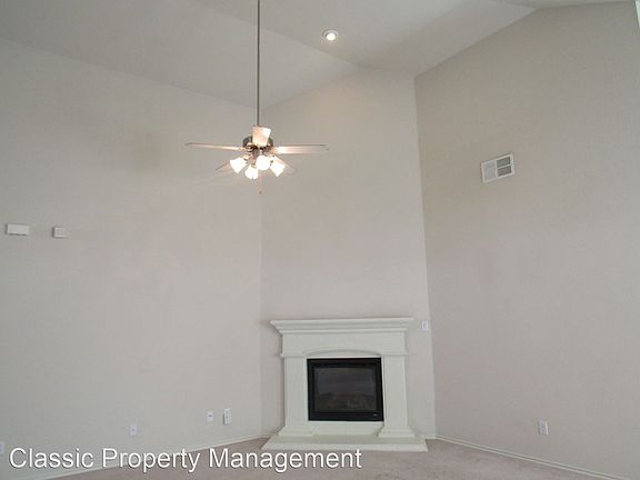 4th image of 8680 Fernhill Dr