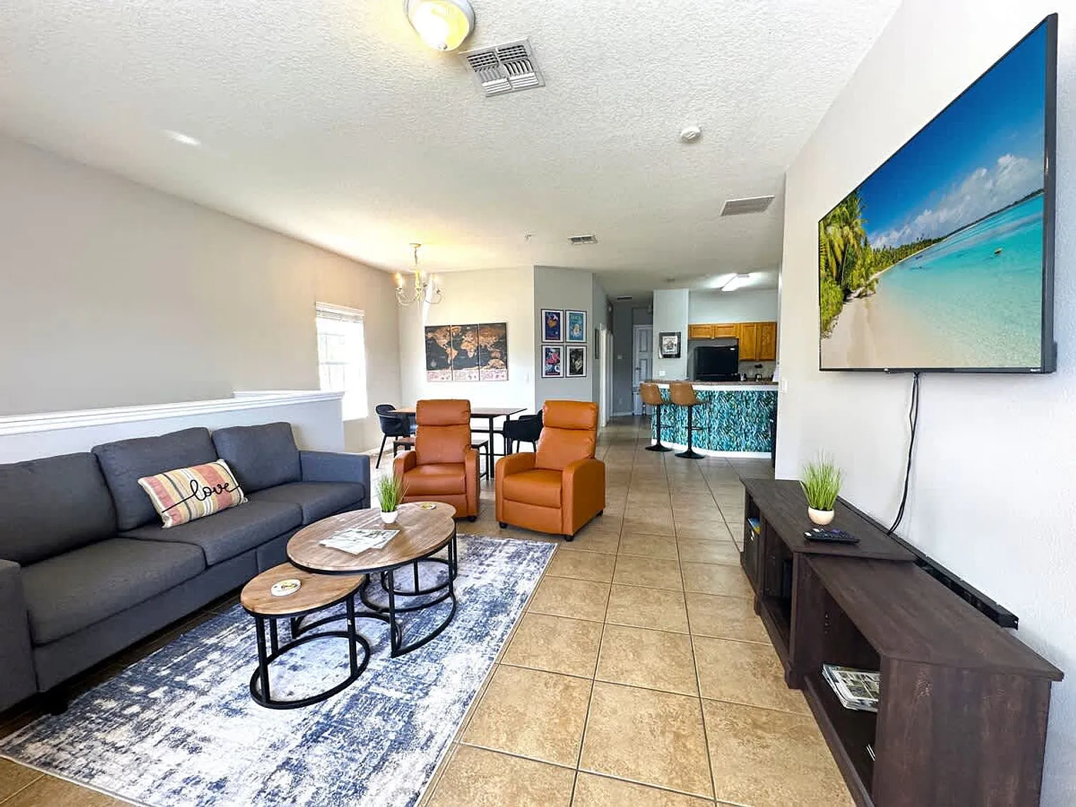 3 bed, 2.0 bath, 1420 sqft, $5,070 — Photo 1