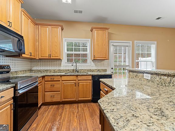 5th image of 2381 Marbleridge Dr