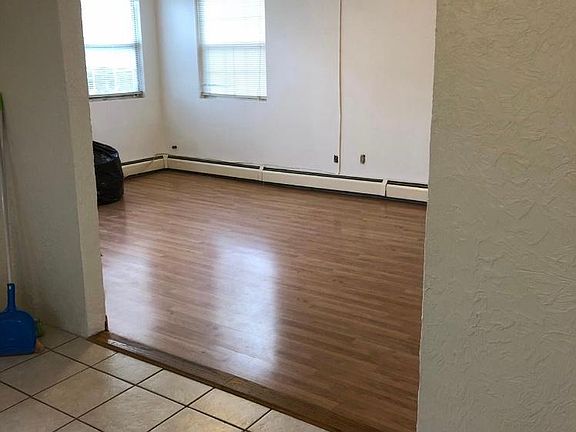 4th image of 65 Lexington Ave