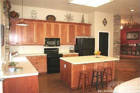 5th image of 1296 Country View Dr