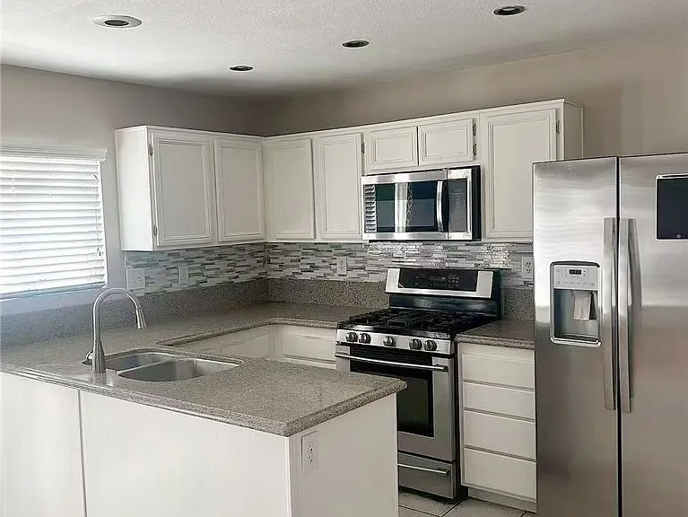 15865 Flamingo Dr — Photo 34