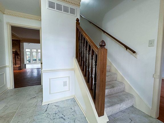 3rd image of 6930 Stillbrook Dr