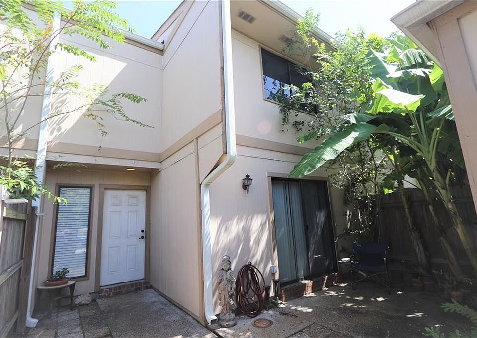 1st image of 235 10th St #235