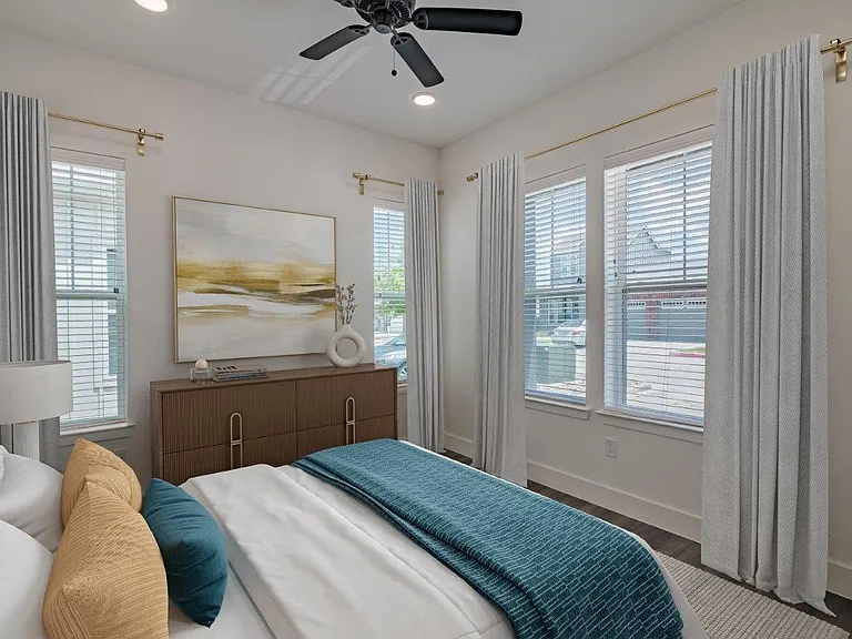 Elevate at Skyline Townhomes — Photo 7
