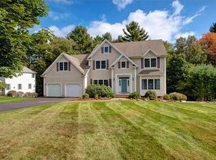 24 Battle Flagg Rd, Bedford, MA 01730