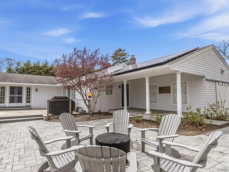 15 Gardners Ln — Photo 1