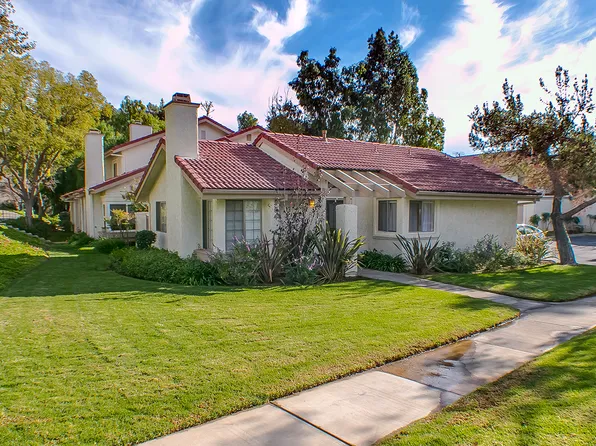 984 N Quarterhorse Ln, Oak Park, CA 91377