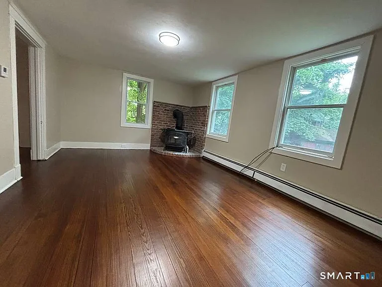 7 Seminary Rd — Photo 16