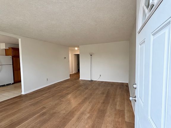 2nd image of 3119 Comly Rd APT B