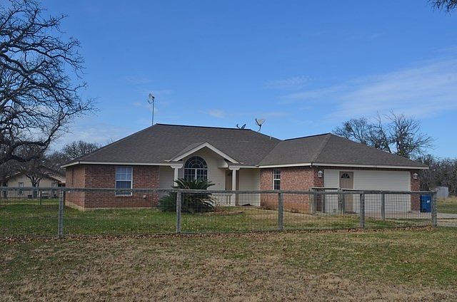 1st image of 120 N Chaparral