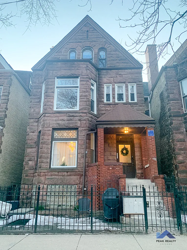 2628 N. Wilton Ave. — Photo 2