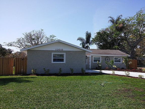 5th image of 1300 Devonshire Dr N