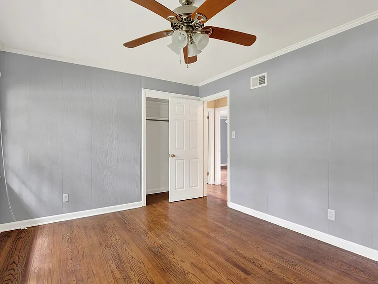 331 Oxford Dr — Photo 23