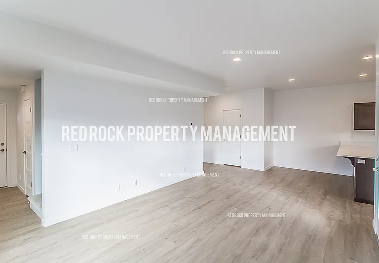 1118 N Davis Ln — Photo 13