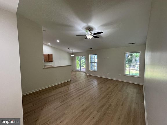3rd image of 32628 Seaview Loop