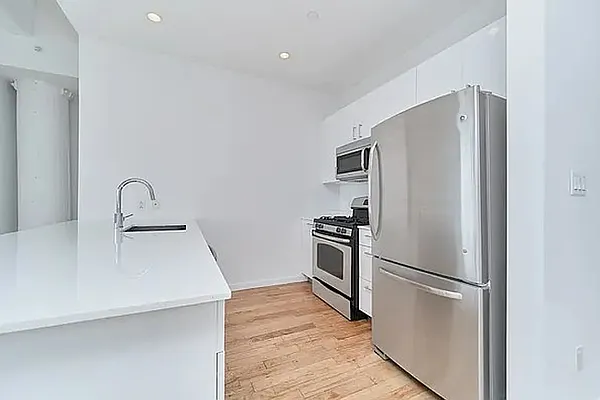 Rented by Living New York | media 21