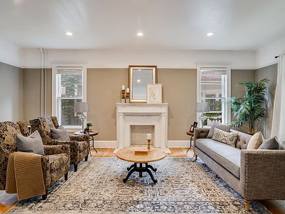 5th image of 2111 Girard Ave S #1