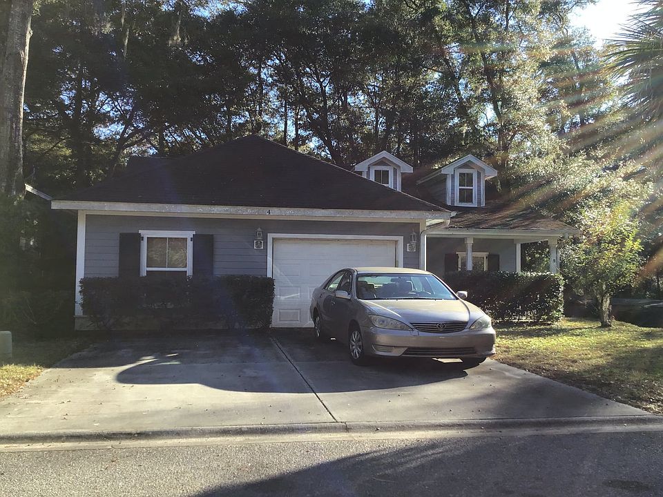 1st image of 4 Carolina Village Cir