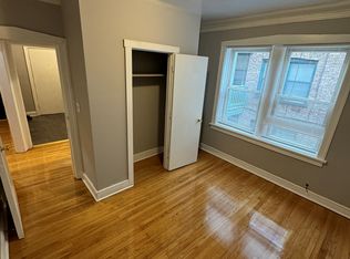 7205 S Bennett Ave #2E, Chicago, IL 60649