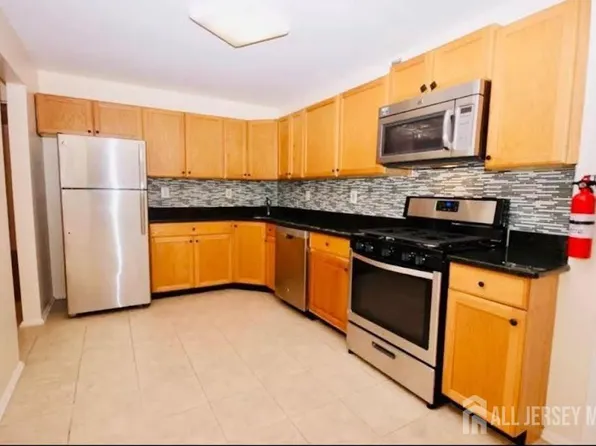 1105 Stony Brook Way, North Brunswick, NJ 08902