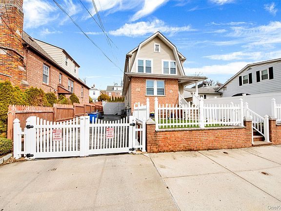 2nd image of 174 King Avenue