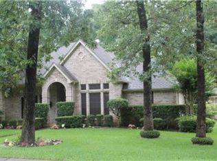 6 Robin Trl, Conroe, TX 77304