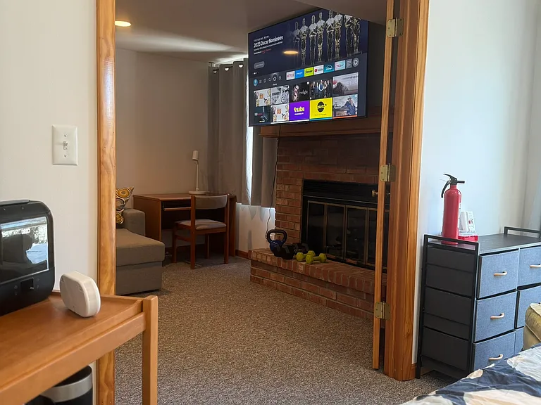 7S485 Lynn Dr — Photo 23