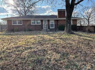 7131 Reinneck Rd, Belleville, IL 62221