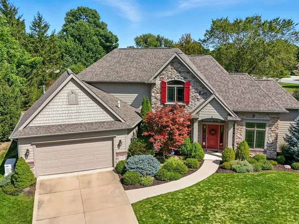 2707 Grenadier Ct, Fort Wayne, IN 46804