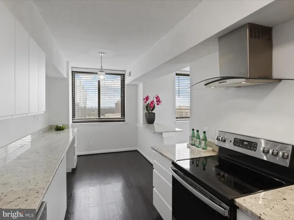 5505 Seminary Rd APT 1904, Falls Church, VA 22041
