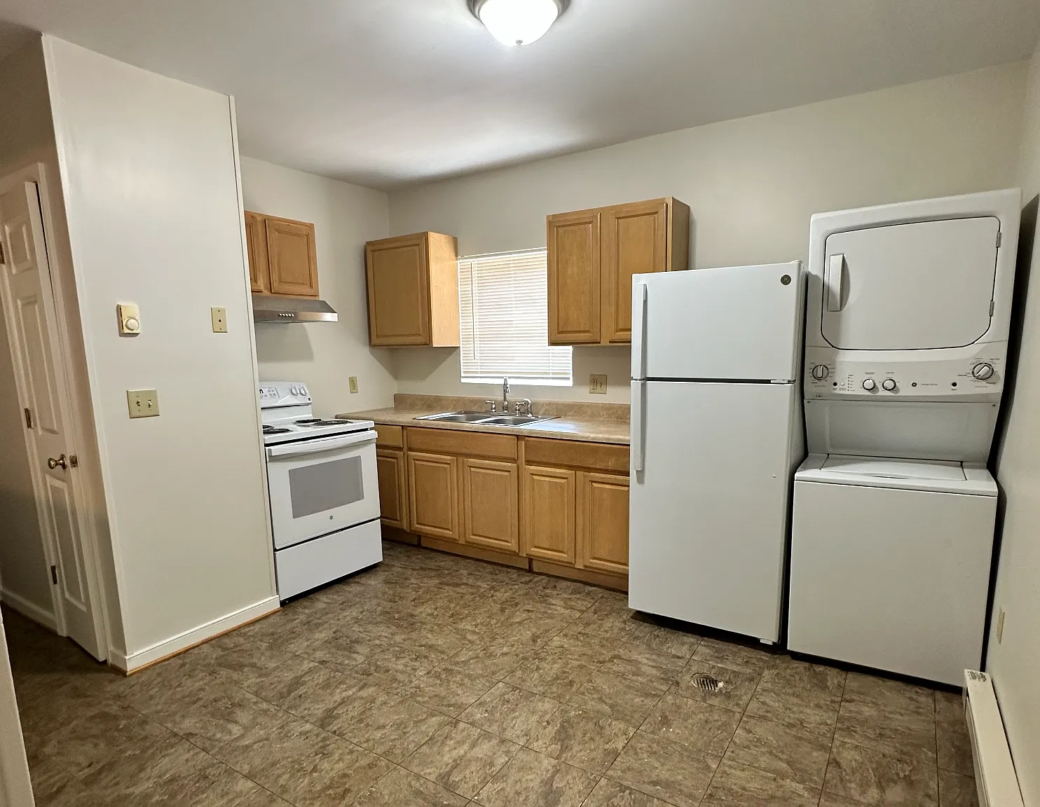 2 bed, $1,550 — Photo 2