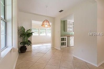 4th image of 3940 Miramar Way S
