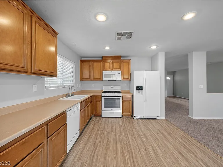 9021 Spirit Canyon Ave — Photo 9