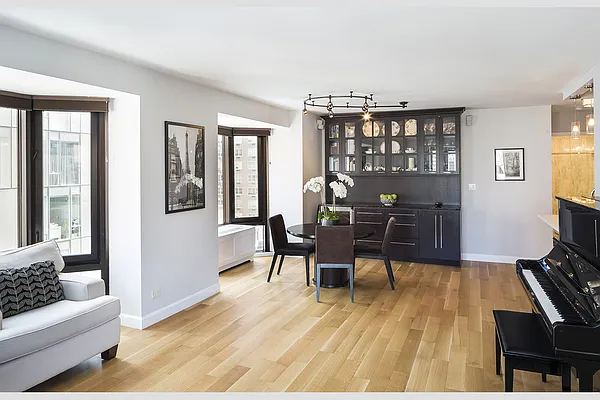 Sold by Stribling | media 3