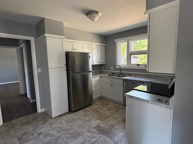 637 Redwood Ave #637 — Photo 6