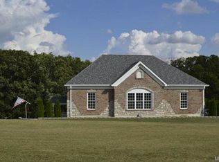 80 Red Ridge Dr, Winfield, MO 63389