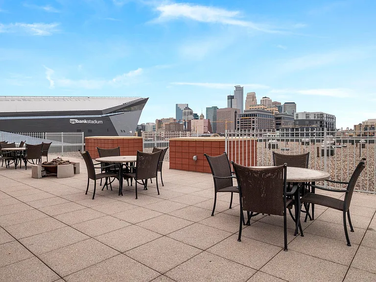 215 10th Ave S #632 — Photo 47